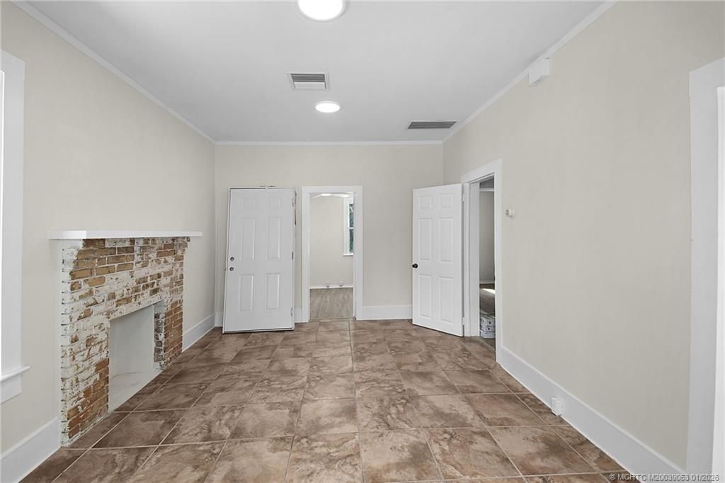 300 SE Detroit Avenue, Stuart, FL 34994 Photo