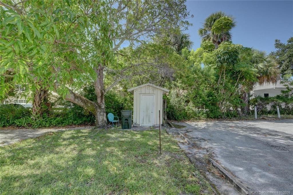 300 SE Detroit Avenue, Stuart, FL 34994 Photo