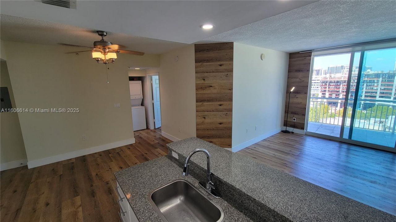 275 NE 18th St, Unit 901, Miami, FL 33132 Photo