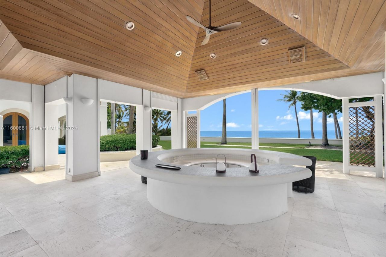 387 Ocean Blvd, Golden Beach, FL 33160 Photo