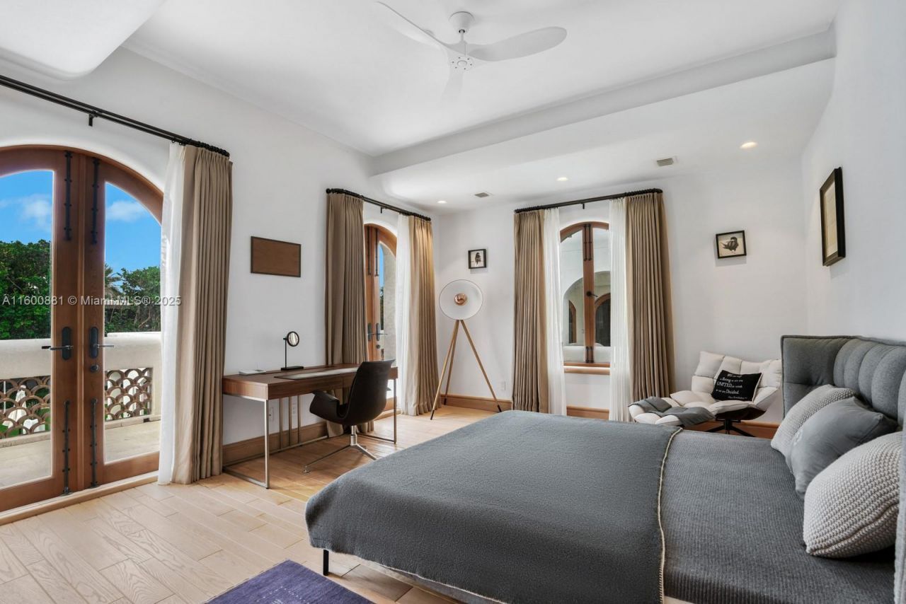 387 Ocean Blvd, Golden Beach, FL 33160 Photo