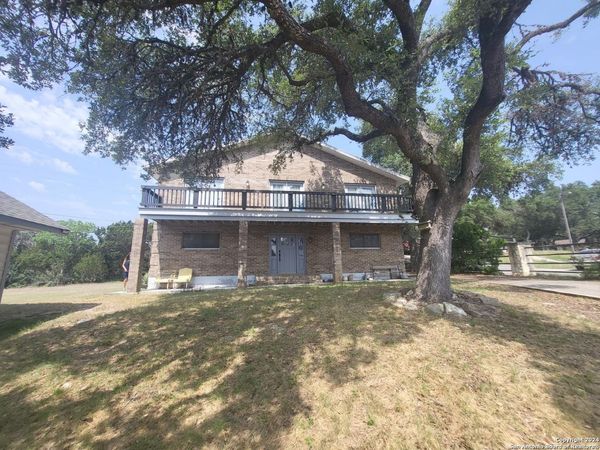 108 OAK CREST, Canyon Lake, TX 78133