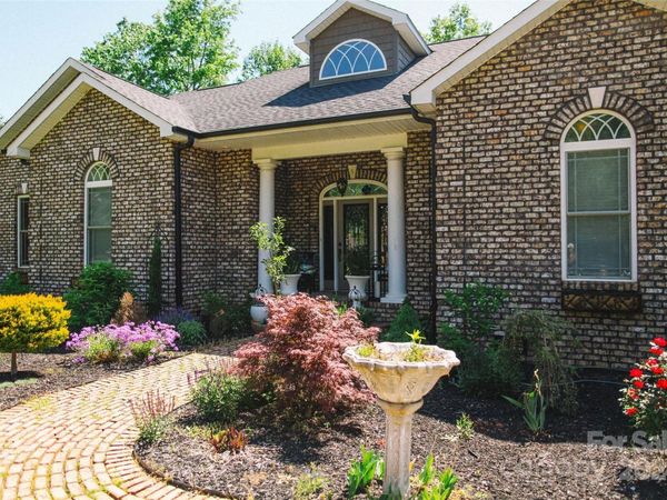 4642 King Crowder Drive, Gastonia, NC 28052