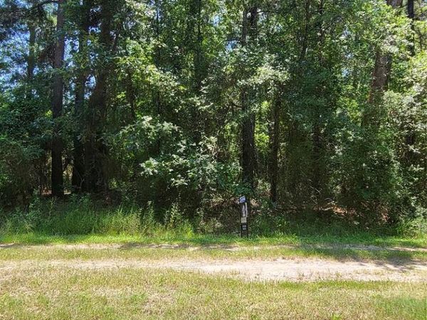 0 Mistletoe, Keithville, LA 71047