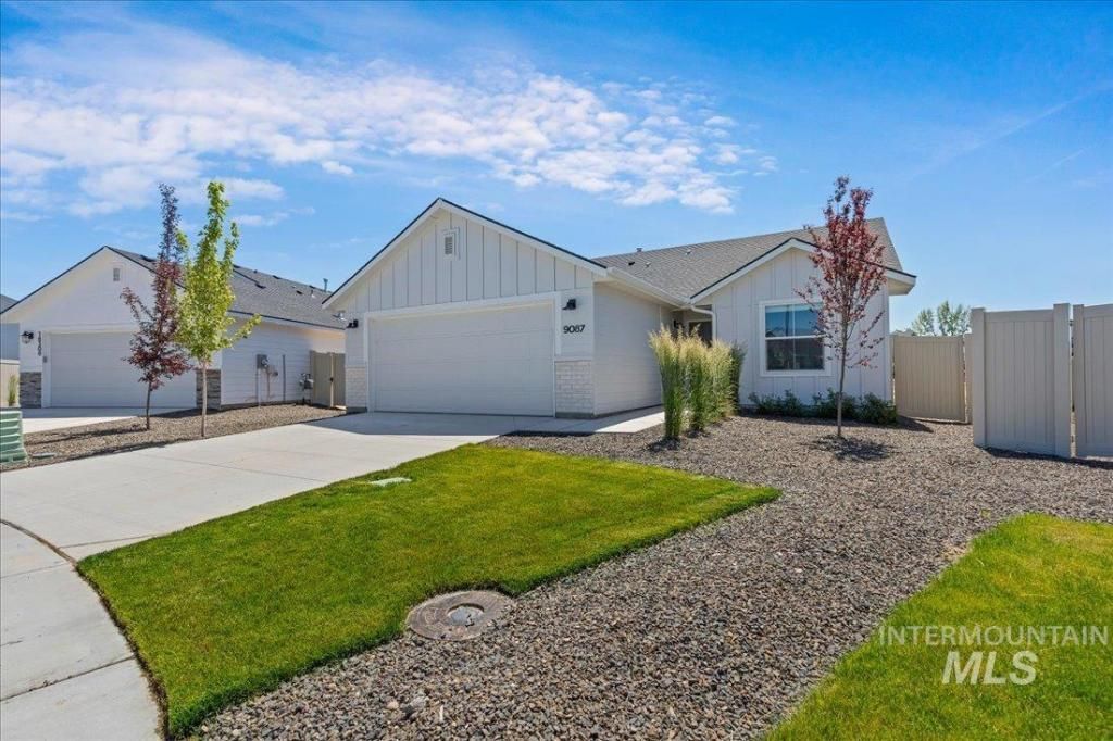 9087 W Candytuft St, Nampa, ID 83687 Main Photo
