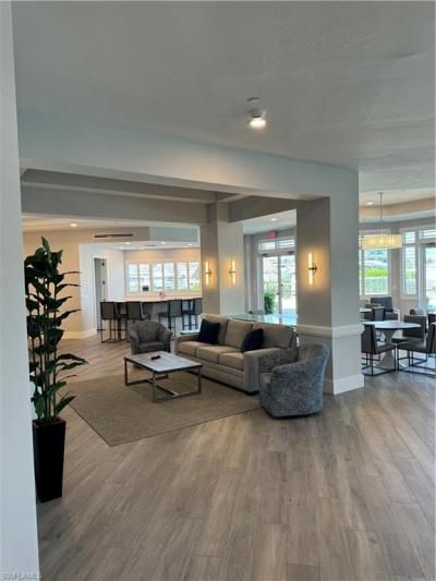 891 10th St S, Unit 20-1, Naples, FL 34102 Photo