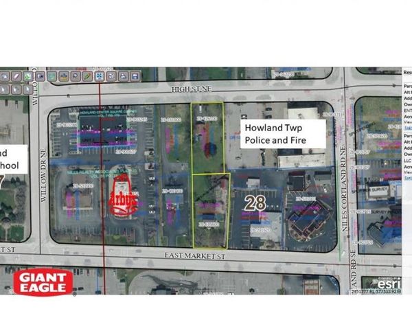 8303 E Market Street, Howland, OH 44484