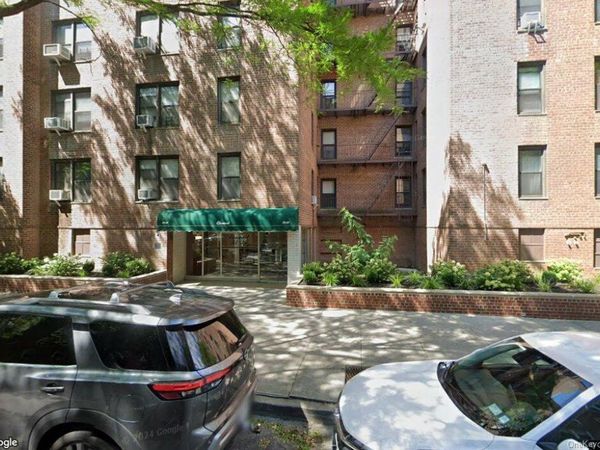 33-26 92 Street, Unit 4N, Jackson Heights, NY 11372