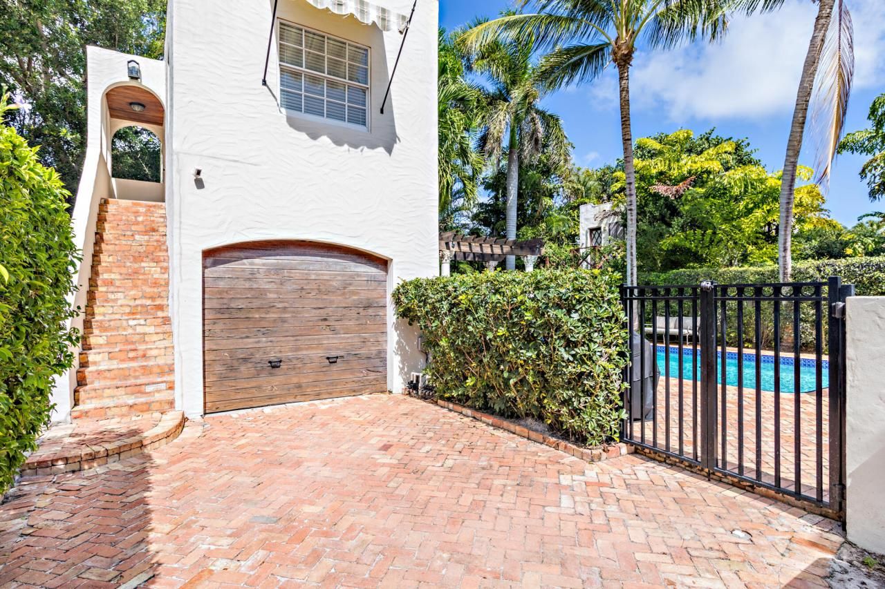 231 Sunset Road, West Palm Beach, FL 33401 Photo