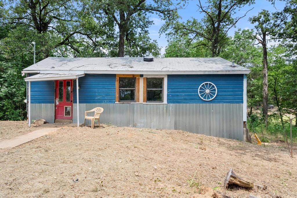 208 Waikiki Trail, Tool, TX 75143 Main Photo