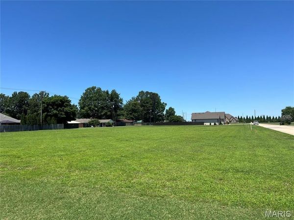 12 Laurelwood Drive, Kennett, MO 63857