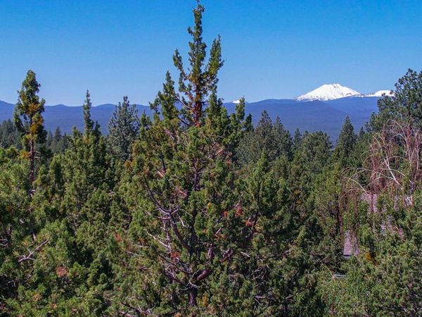 2616 NW Gill Court, Bend, OR 97703