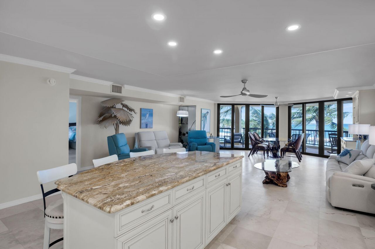 101 E Ocean Drive, Unit C402, Key Colony, FL 33051 Photo