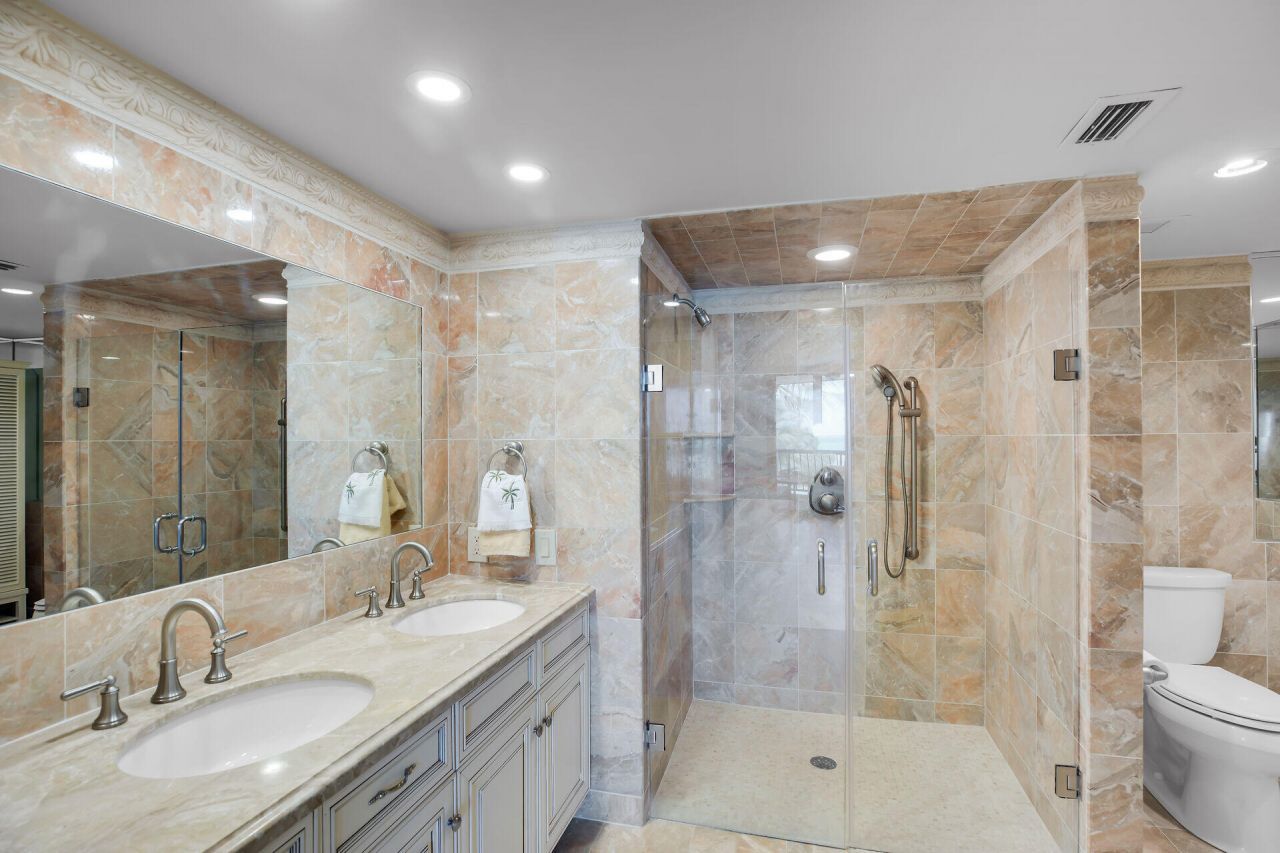 101 E Ocean Drive, Unit C402, Key Colony, FL 33051 Photo