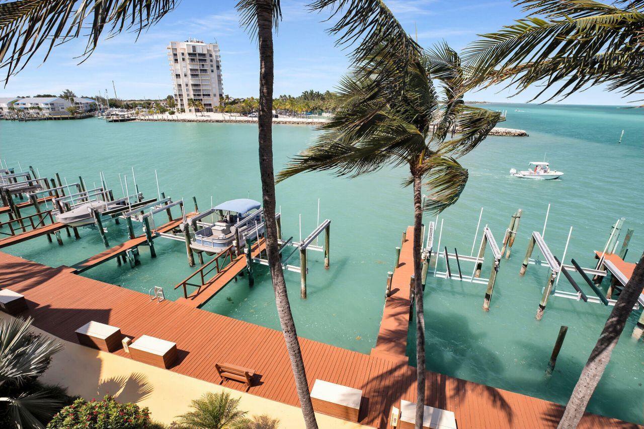 101 E Ocean Drive, Unit C402, Key Colony, FL 33051 Photo