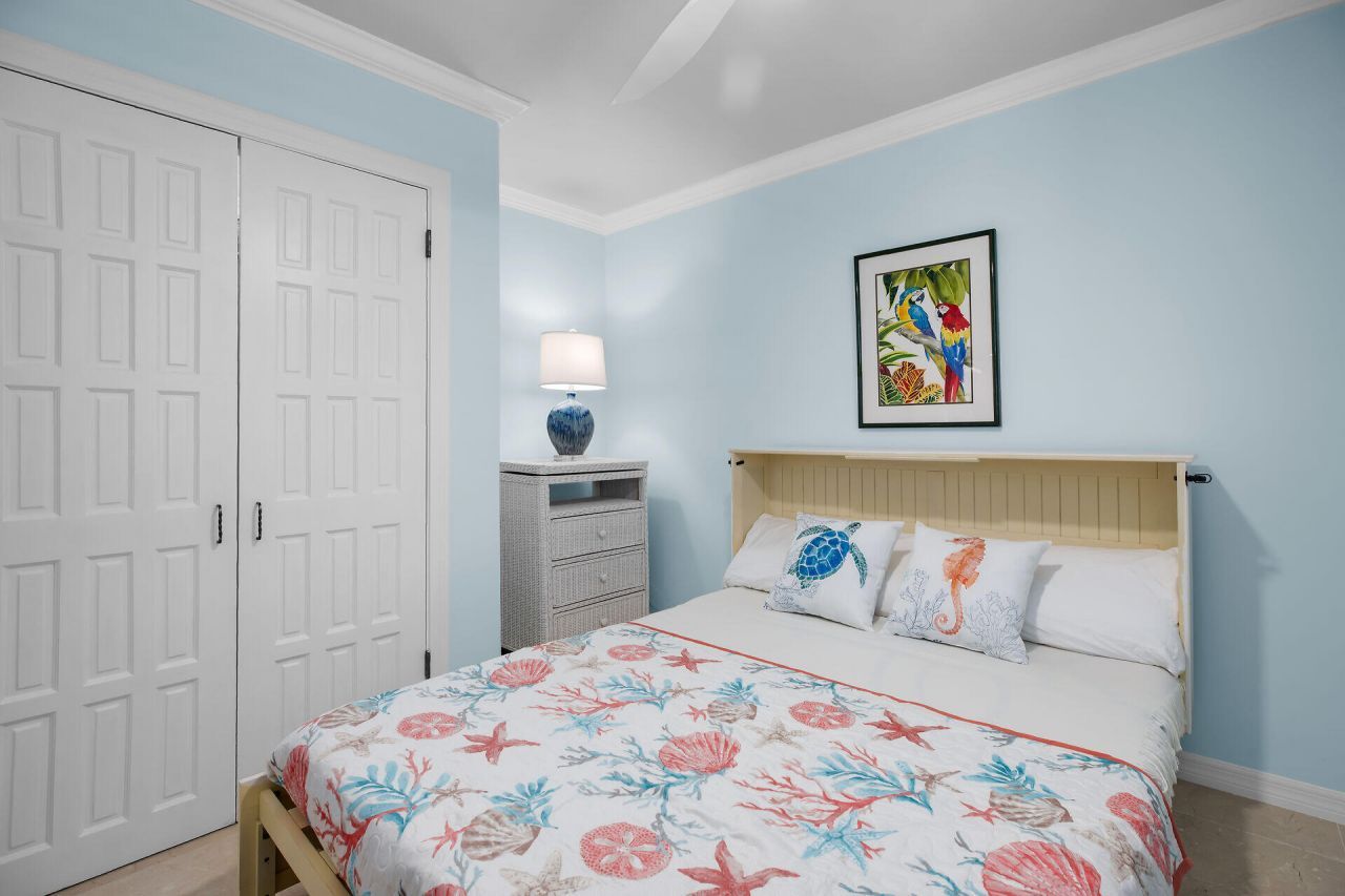 101 E Ocean Drive, Unit C402, Key Colony, FL 33051 Photo