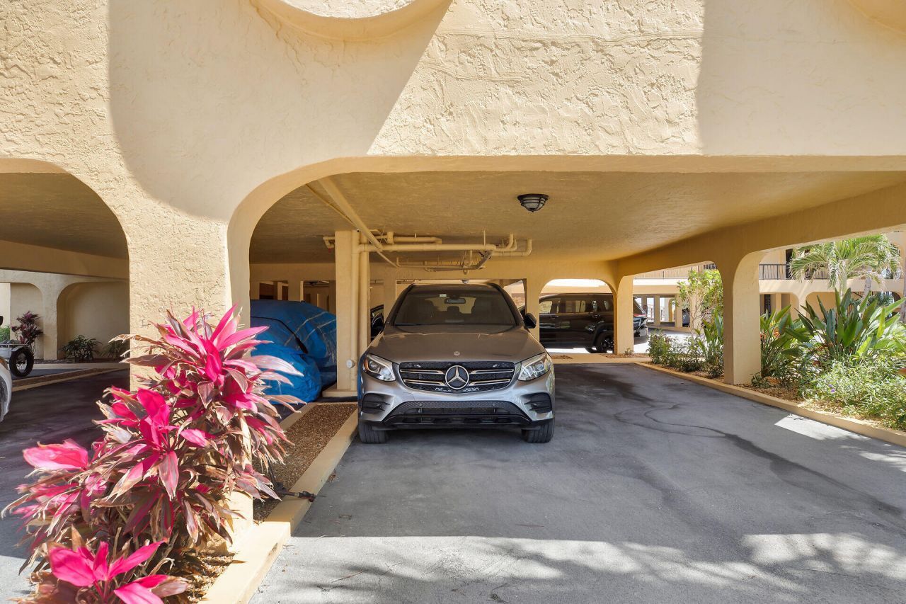 101 E Ocean Drive, Unit C402, Key Colony, FL 33051 Photo