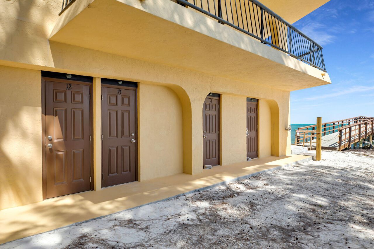 101 E Ocean Drive, Unit C402, Key Colony, FL 33051 Photo