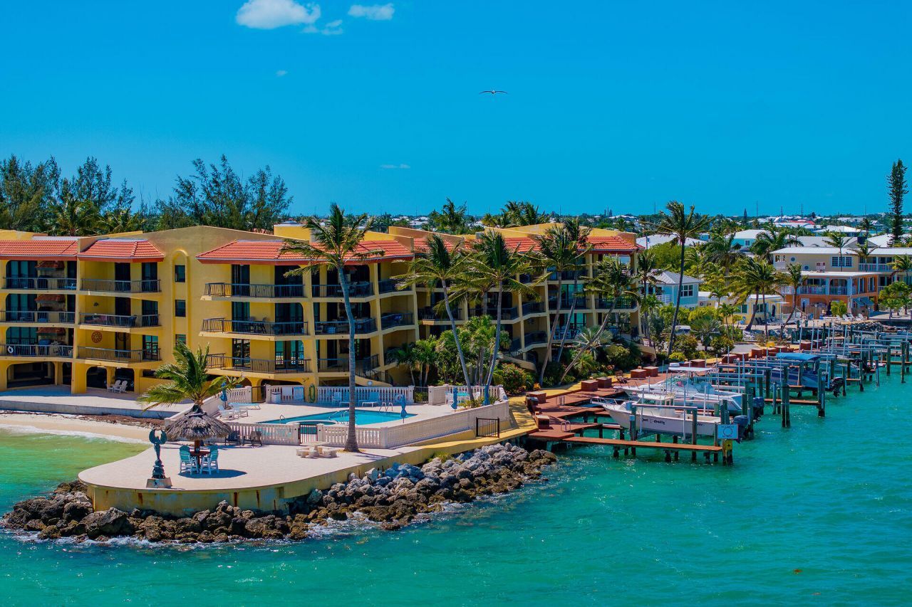 101 E Ocean Drive, Unit C402, Key Colony, FL 33051 Photo