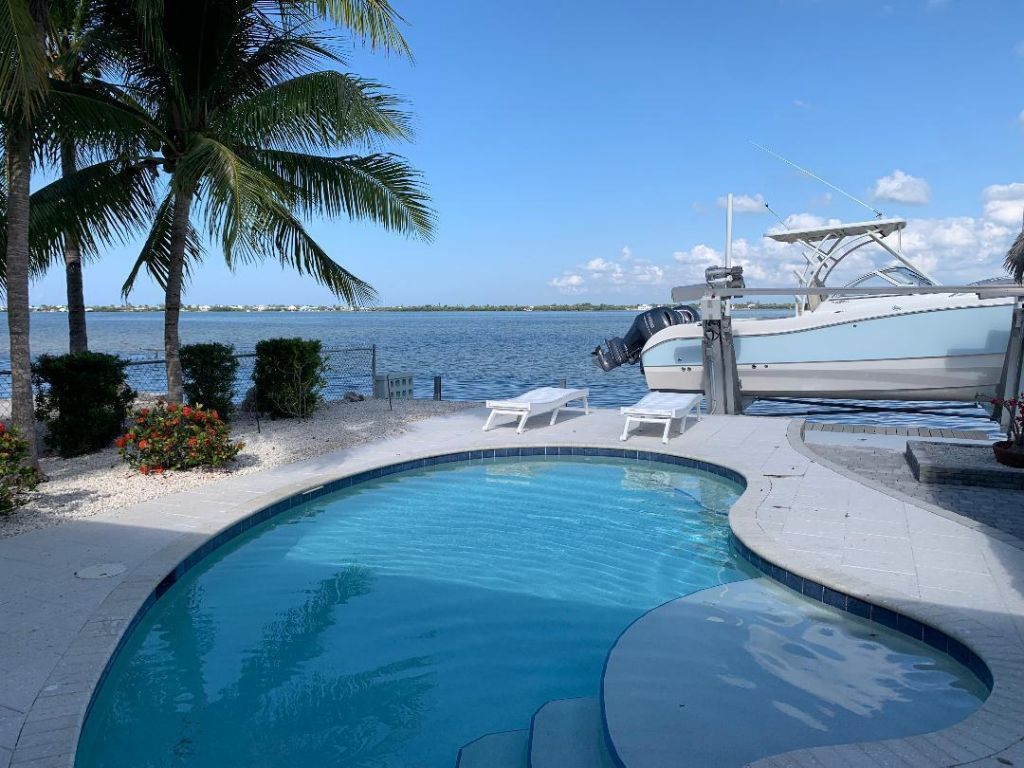 1136 W Shore Drive, Big Pine Key, FL 33043 Photo