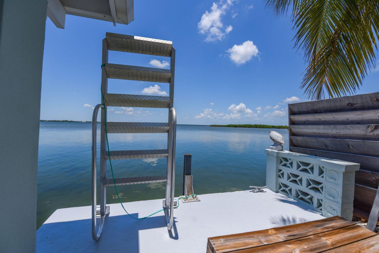 1136 W Shore Drive, Big Pine Key, FL 33043 Photo