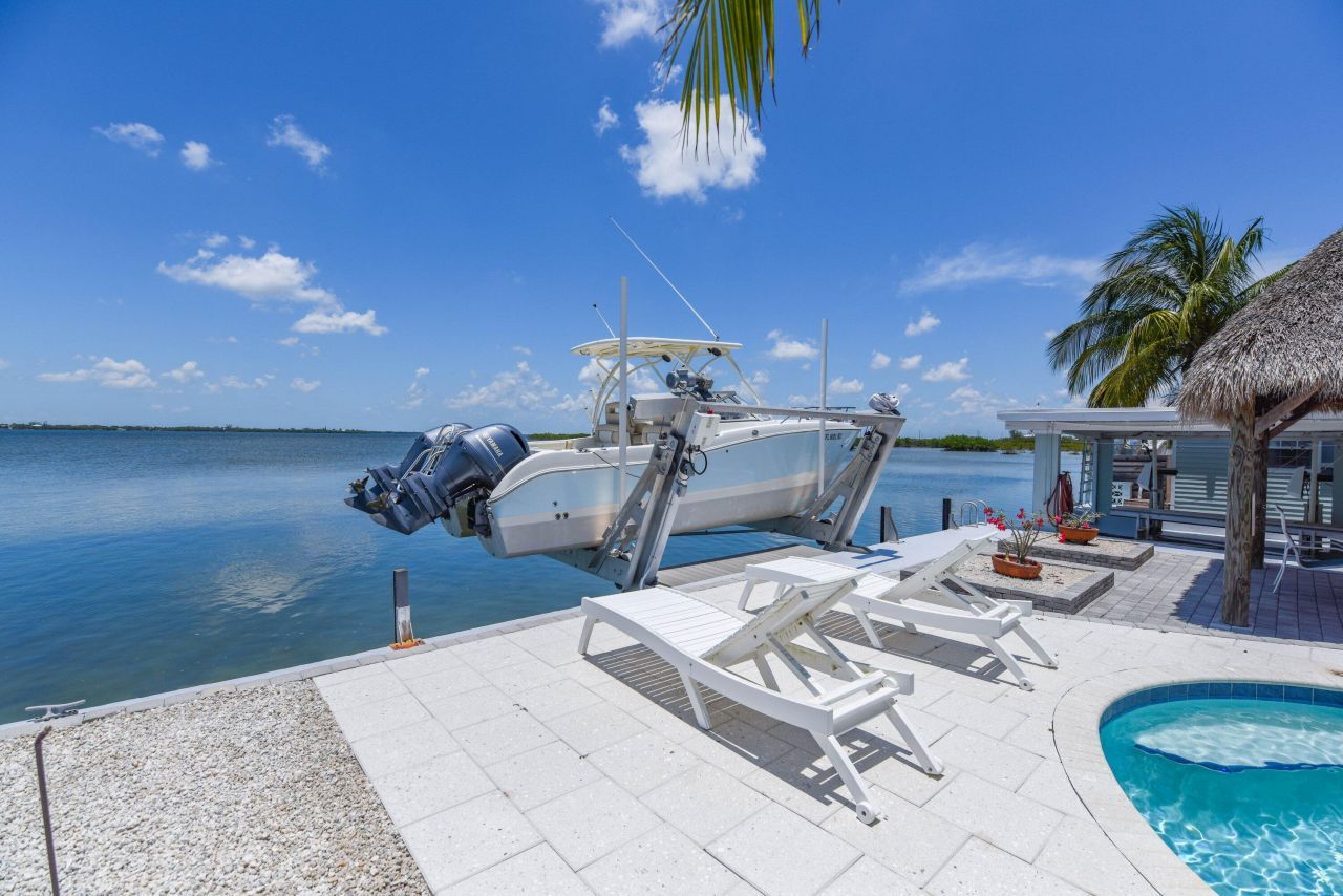 1136 W Shore Drive, Big Pine Key, FL 33043 Photo