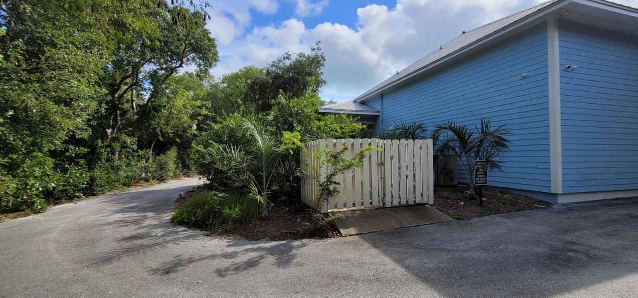 100150 Overseas Highway, Key Largo, FL 33037 Photo