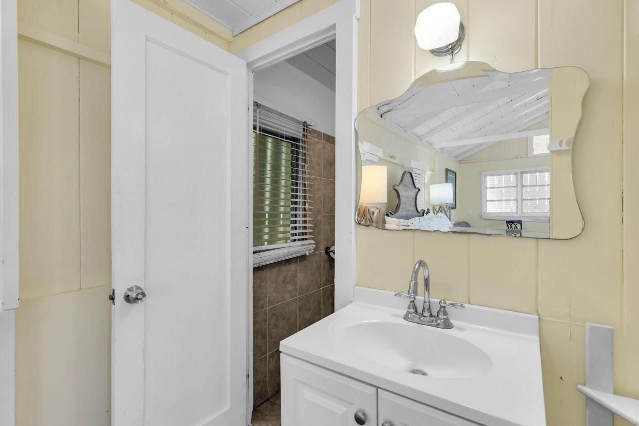 243 61st Street Gulf Street, Marathon, FL 33050 Photo