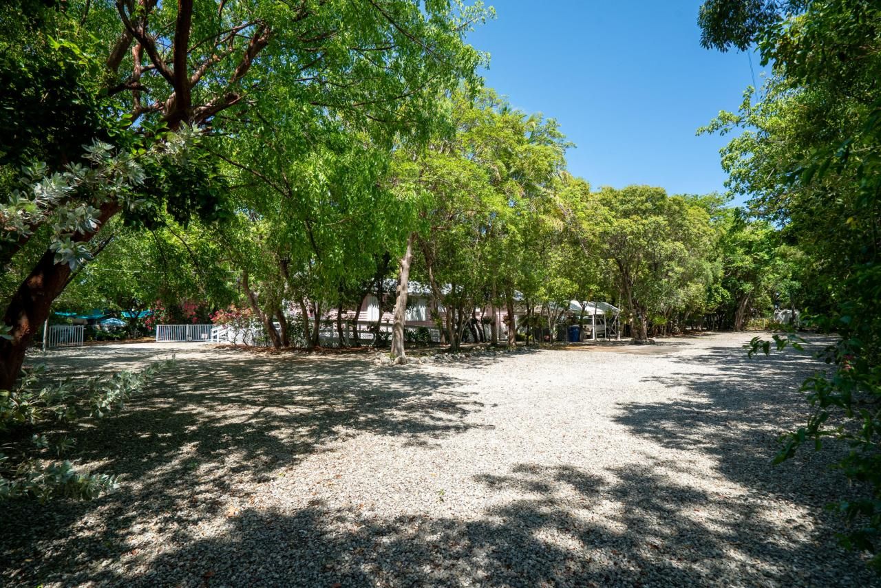 98251 Overseas Highway, Key Largo, FL 33037 Photo