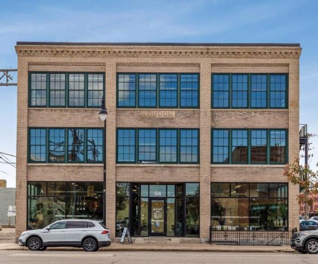 64 4th, Fargo, ND 58102