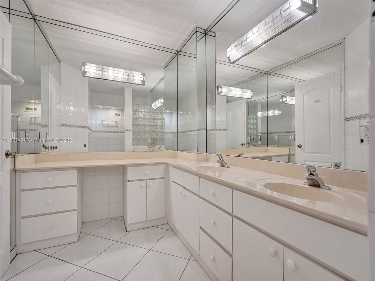 3725 S Ocean Dr, Unit 1506, Hollywood, FL 33019 Photo
