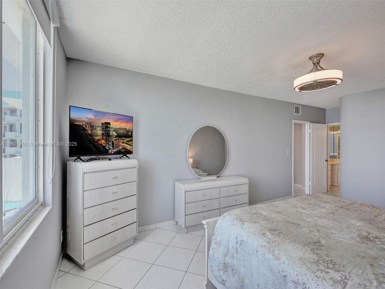 3725 S Ocean Dr, Unit 1506, Hollywood, FL 33019 Photo