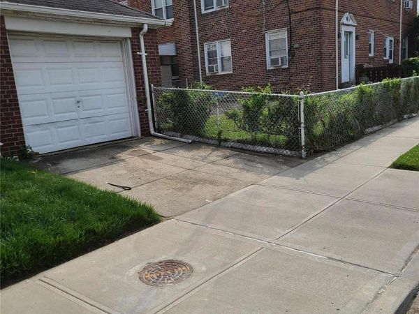 105-01 225th Street, Queens Village, NY 11429