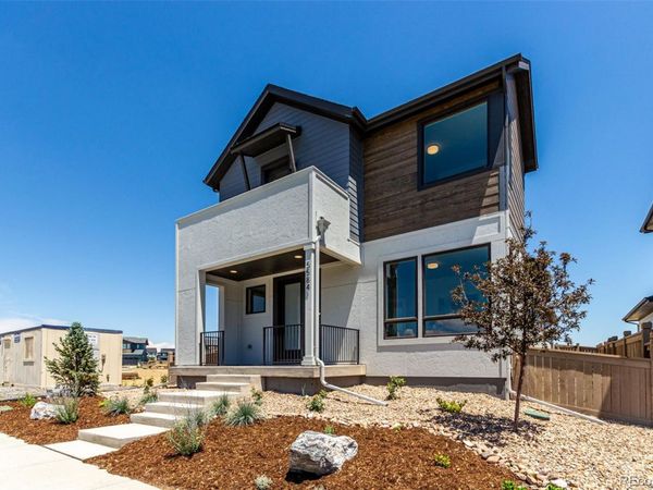 5584 Moosehead Circle, Longmont, CO 80504