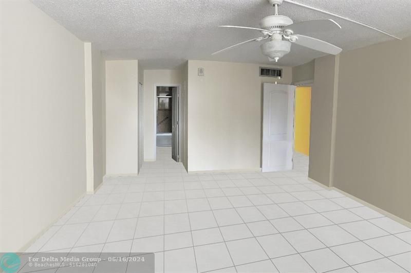 1849 S Ocean Drive, Unit 805, Hallandale Beach, FL 33009 Photo