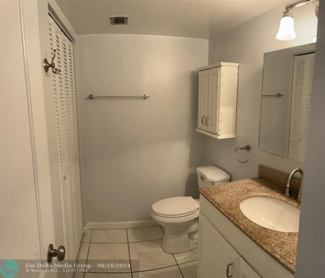 1849 S Ocean Drive, Unit 805, Hallandale Beach, FL 33009 Photo