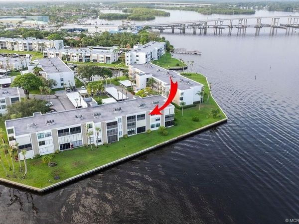 1950 SW Palm City Road, Unit 14-302, Stuart, FL 34994