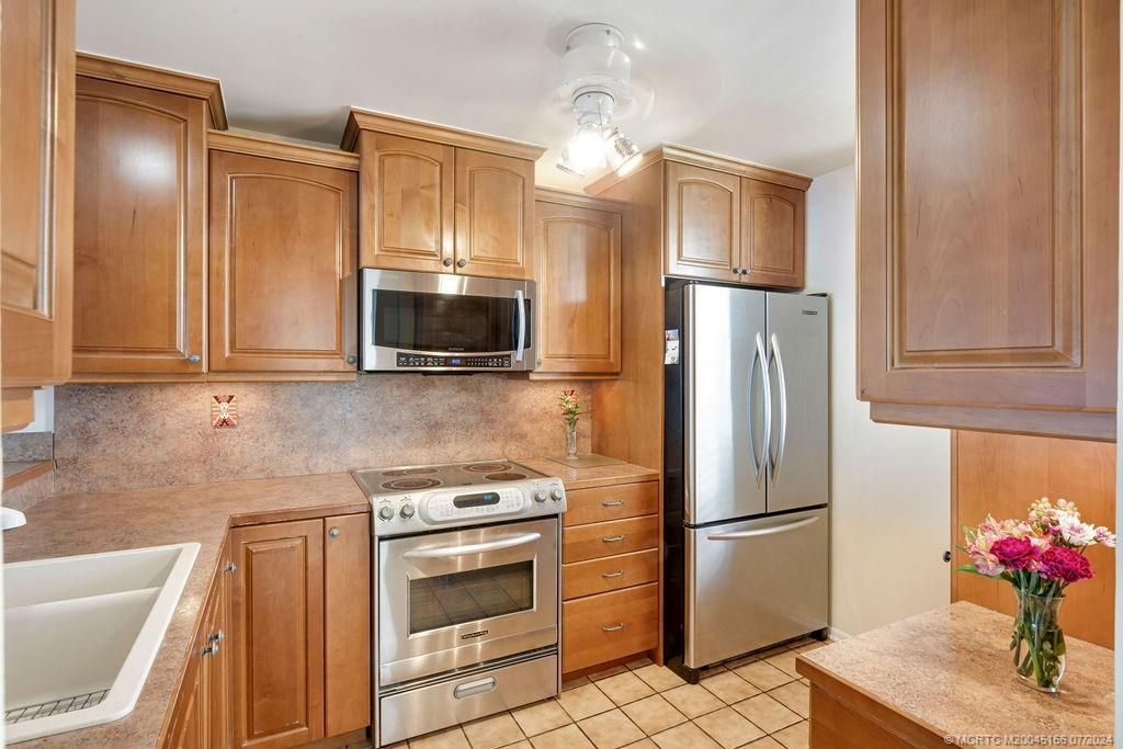 1950 SW Palm City Road, Unit 14-302, Stuart, FL 34994 Photo