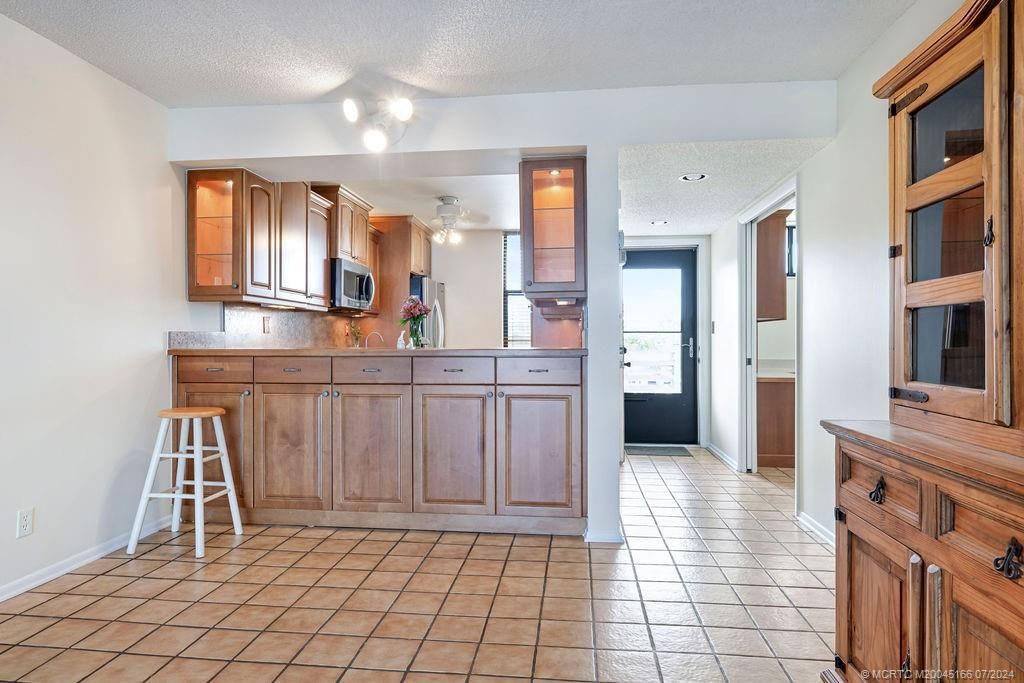 1950 SW Palm City Road, Unit 14-302, Stuart, FL 34994 Photo