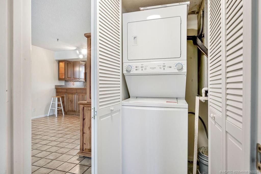 1950 SW Palm City Road, Unit 14-302, Stuart, FL 34994 Photo
