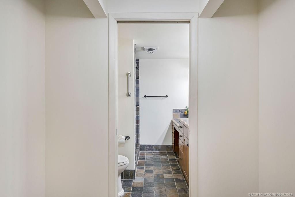 1950 SW Palm City Road, Unit 14-302, Stuart, FL 34994 Photo