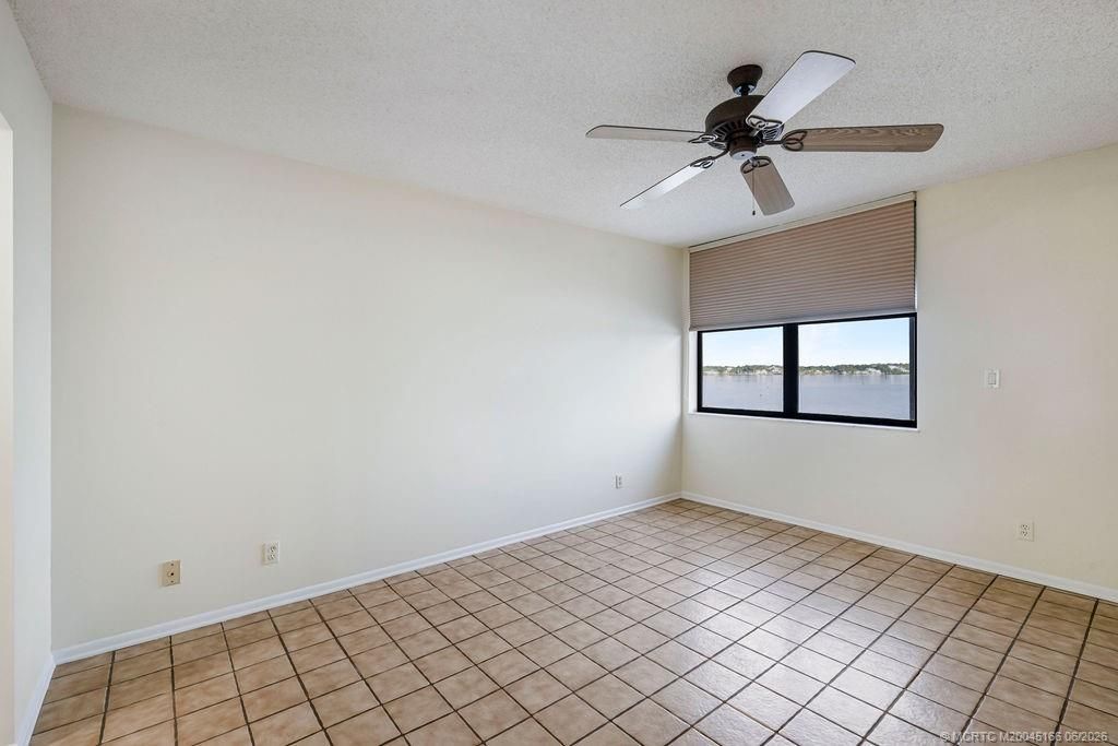 1950 SW Palm City Road, Unit 14-302, Stuart, FL 34994 Photo