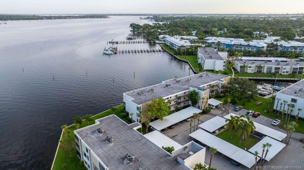 1950 SW Palm City Road, Unit 14-302, Stuart, FL 34994 Photo