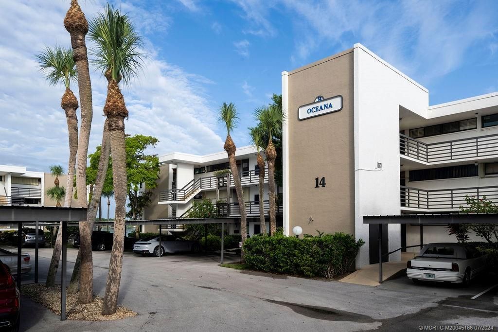 1950 SW Palm City Road, Unit 14-302, Stuart, FL 34994 Photo