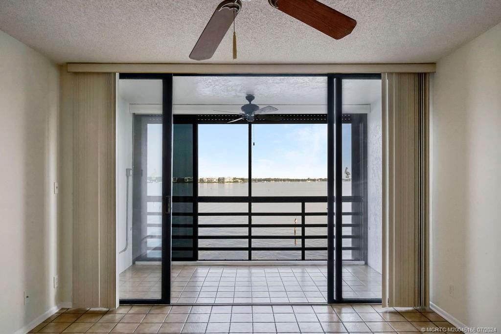 1950 SW Palm City Road, Unit 14-302, Stuart, FL 34994 Photo