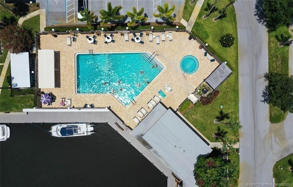 1950 SW Palm City Road, Unit 14-302, Stuart, FL 34994 Photo