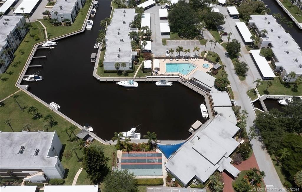 1950 SW Palm City Road, Unit 14-302, Stuart, FL 34994 Photo