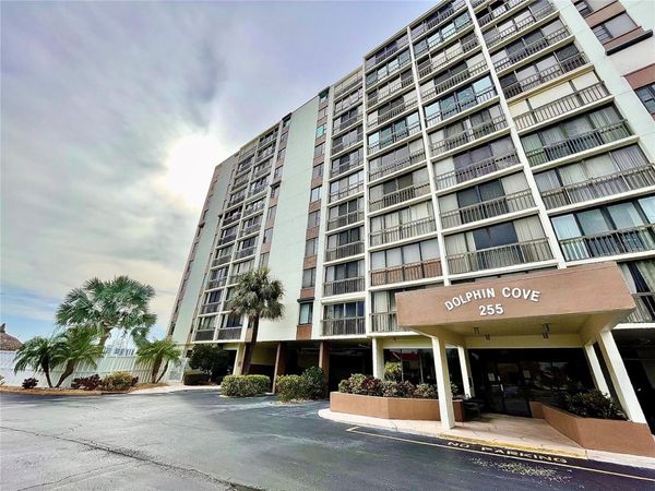 255 DOLPHIN POINT, Unit 809, CLEARWATER, FL 33767
