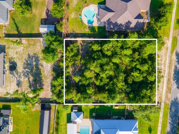 154 Lake Merial Boulevard, Southport, FL 32409