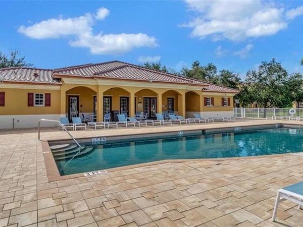 4105 Residence DR, Unit 721, FORT MYERS, FL 33901